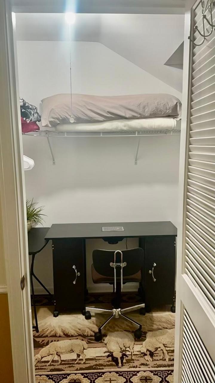 B3 A Private Room In Naperville Downtown With Desk And Wi-Fi Near Everything المظهر الخارجي الصورة